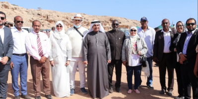 رئيس البرلمان العربي يزور الأشقاء اليمنيين بمخيم أبخ للاجئين بجمهورية جيبوتي