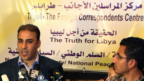 المتحدث السابق باسم القذافي يتحدث عن دور "الدينار الذهبي" في تدخل الناتو بأحداث ليبيا عام 2011