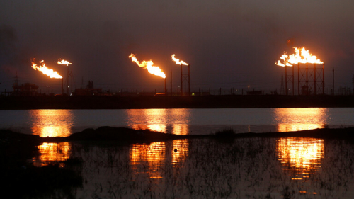 هبوط أسعار النفط رغم انخفاض كبير لمخزونات الخام الأمريكية