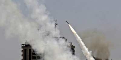 فلسطين.. كتائب للقسّام تنفذ الضربة الصاروخية الأكبر لعسقلان وأسدود