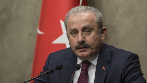 رئيس البرلمان التركي يهنئ بن دغر والبركاني بالعيد الوطني اليمني