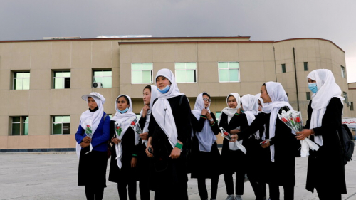 أفغانستان تعلن إغلاق الجامعات والمدارس في ولايات البلاد لمدة أسبوعين