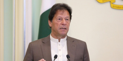انتقاد رئيس وزراء باكستان بسبب تعليقاته حول العنف الجنسي