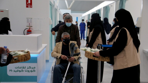 السعودية تمنع دخول الأماكن العامة على غير المحصنين ضد كورونا