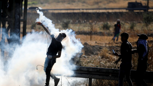 إصابة 51 فلسطينيا في مواجهات مع الجيش الإسرائيلي جنوب نابلس