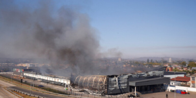 مقتل 7 مواطنين في جنوب إفريقيا وسط أعمال "شغب ونهب شبيهة بالحرب"