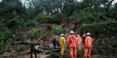 مصرع ‭25‬ شخصا على الأقل بانهيارات أرضية في مومباي