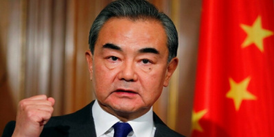 وزير خارجية الصين: نعارض أي محاولة لتغيير النظام في سوريا