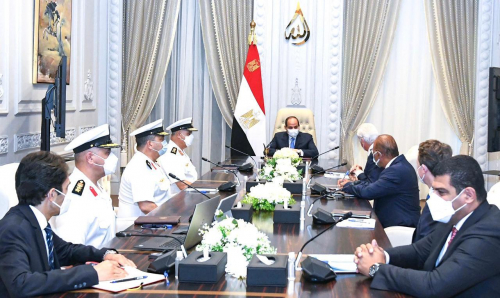 الرئيس السيسي يبحث مد الجيش المصري بأسلحة جديدة