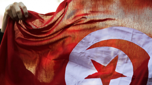 اقتحام مقر لـ"حركة النهضة" وإحراق محتوياته في مدينة حومة التونسية