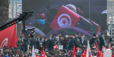 شباب "حركة النهضة" يتهمون قيادة حزبهم بالفشل والتقصير ويطالبون الغنوشي بتغليب مصلحة تونس