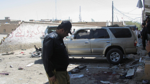 قتلى وعشرات الجرحى جراء انفجار استهدف مسلمين من الشيعة في باكستان