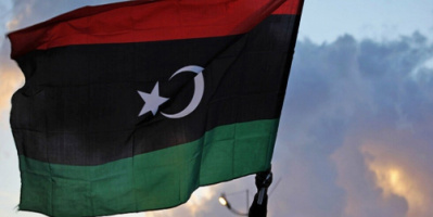 ليبيا.. محتجون يمنعون ناقلة من تحميل خام النفط في ميناء الحريقة