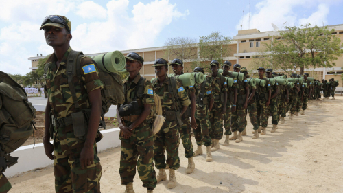 الصومال.. مواجهات دموية في غورعيل وقوات الحكومة تشن غارات جوية