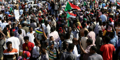 البنك الدولي يعلق مساعدته للسودان بعد انقلاب الجيش على الحكومة