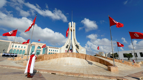 تونس تتخذ إجراءات صحية جديدة على حدودها بعد ظهور متحور "أوميكرون"