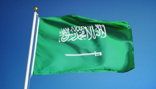 نظام جديد للعلم والنشيد السعودي.. تفاصيل التعديلات وعقوبات المخالفين