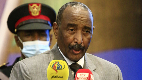 البرهان يؤكد لوفد مصري على تحقيق التوافق مع الجميع للوصول إلى انتخابات حرة ونزيهة في السودان