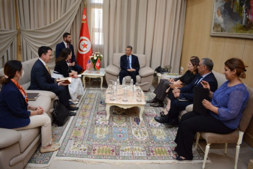 تونس.. القائمة بأعمال السفارة الأمريكية تؤكد على أهمية التمسك بسيادة القانون واحترام حقوق الإنسان