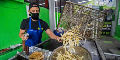 التضخم يطال البطاطا في البيرو والذرة في المكسيك