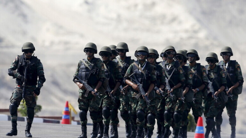 القوات المسلحة المصرية ترسل عددا من عناصرها في بعثة إلى مكة المكرمة