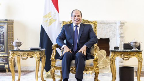 الرئيس السيسي يكشف عن هبوط طائرة مصرية في منطقة بسيناء برئيس الوزراء لأول مرة منذ 8 سنوات