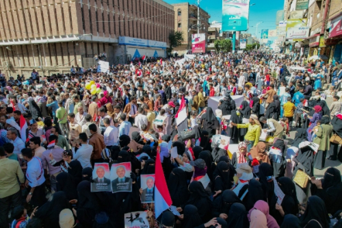 تعز : مسيرة جماهيرية حاشدة دعت لها المقاومة الشعبية للاحتفاء بذكرى ثورة 11 فبراير