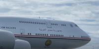 طائرة الرئيس المصري كادت تسقط فوق الخليج والسعودية أنقذتها.. مضيف الطائرة الرئاسية يكشف أسرارا مثيرة