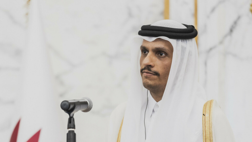 رئيس الوزراء القطري يجرى محادثات سرية مع زعيم حركة "طالبان"