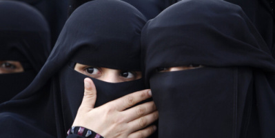 مصر تعلن حظر النقاب في المدارس