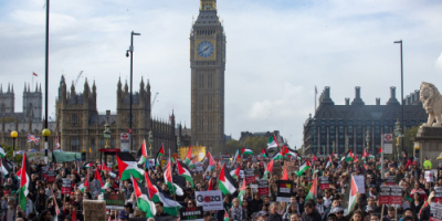 عشرات آلاف يتظاهرون في لندن دعماً لغزة وضد العدوان الإسرائيلي