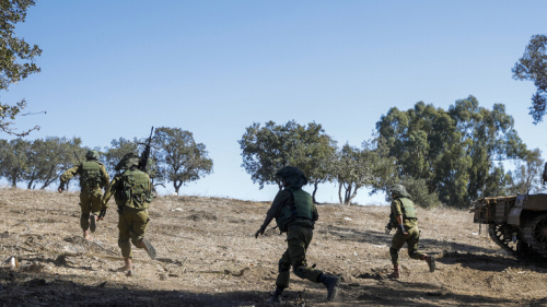 الجيش الإسرائيلي: إطلاق 15 صاروخا من لبنان في الرشقة الأخيرة والقبة الحديدية تصدت لـ4 منهم فقط