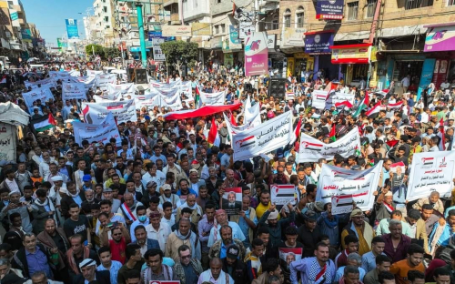 تعز : مسيرة جماهيرية حاشدة بذكرى ثورة فبراير دعا لها المجلس الأعلى للمقاومة الشعبية