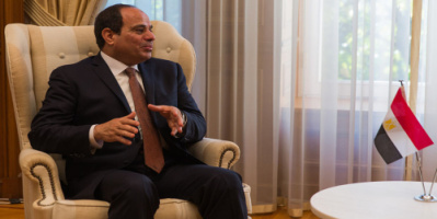 السيسي يبرق إلى بري مهنئا بالعام الجديد