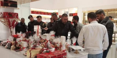 في ليلة رأس السنة.. شرطة ليبيا تحظر كافة مظاهر الاحتفال وتداهم معامل الحلويات ومحال الهدايا