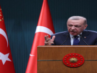 أردوغان: إما أن يدفن الإرهابيون أسلحتهم أو أن يدفنوا معها