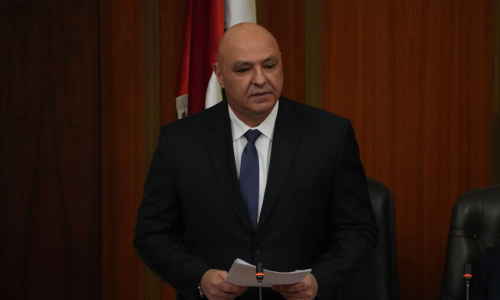 عون يرسم ملامح "لبنان الجديد": 2025 عام حصر السلاح بالدولة و"لا" لنموذج الحشد الشعبي