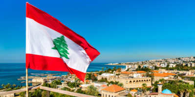واشنطن تأمر بإجلاء موظفيها غير الأساسيين وعائلاتهم من لبنان بسبب تصاعد التوتر الإقليمي