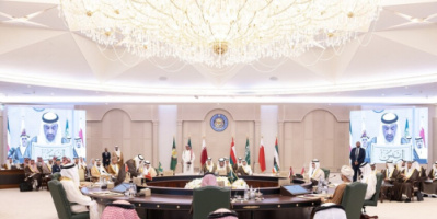 طعنة في ظهر الوسيط: مجلس التعاون يصف الهجوم الإيراني على قطر بـ"الانتهاك الصارخ" ويتوعد بالوقوف صفاً واحداً