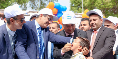 بينما يطرق 13 ألف عامل أبواب عدن.. بن بريك يوجه اتهاماً نارياً: الحوثي أعاد الشلل لأطفالنا بمنع اللقاحات