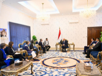 في لقاء مع سفراء أوروبا.. العليمي يلقي بقنبلة "اغتيال المبعوث الأممي".. وتفاصيل الزمان والمكان في علم الغيب