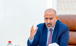 قرار جديد من الزُبيدي قد يغيّر وضع رواتب الموظفين خلال أسابيع!