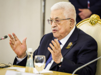 الرئاسة الفلسطينية تعلق على قرار واشنطن رفض منح المسؤولين الفلسطينيين تأشيرات