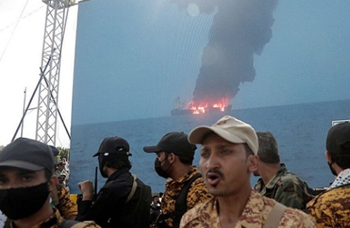 مع استهداف سفينة هولندية.. هجمات الحوثيين تتوسع وتضع شركات شحن جديدة في دائرة الخطر