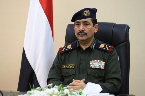 وزير الداخلية حيدان: ضبط شبكة تهريب دولية في عدن تضم أجانب بينهم عناصر من حزب الله