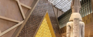 عملة فئة «100 جنيه» تُباع بـ 550 ألفاً.. مصر تكشف عن "مفاجأة" افتتاح المتحف الكبير