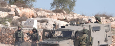 صدمة في إسرائيل.. الشرطة تعتقل حاخامًا شهيرًا بتهمة التحريض ضد الفلسطينيين