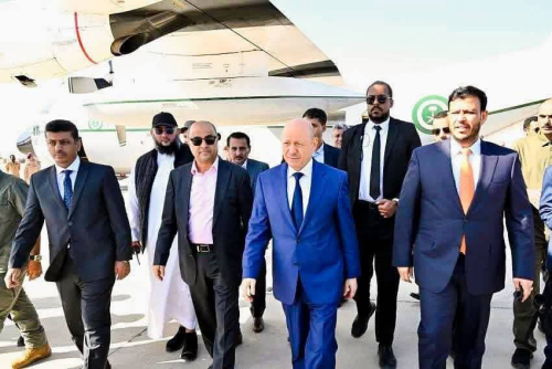 90 مليون دولار لم تضئ عدن.. الظلام يبتلع المدينة بوجود الحكومة