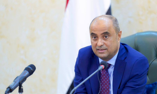 من داخل اجتماع مجلس الوزراء: قرارات مصيرية قد تغيّر وجه اليمن الاقتصادي والصحي