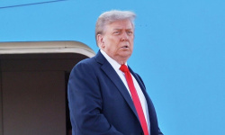 لم يكن الأمر سهلاً.. ترامب يكشف مفاجأة كبرى بشأن حرب أوكرانيا خلال «عفو الديك الرومي»